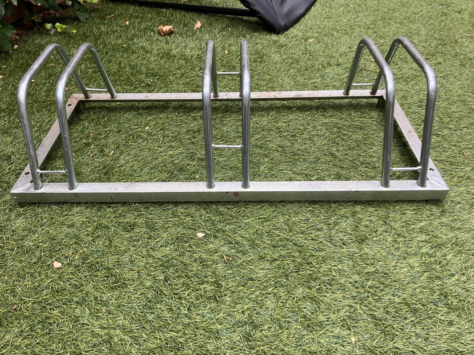Stevig fietsenrek voor 3 fietsen - gegalvaniseerd staal, Ophalen, Gebruikt