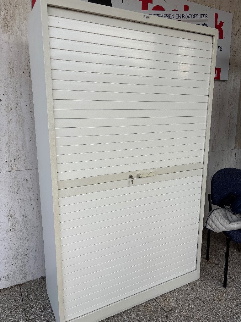 Kast, Ophalen, Gebruikt, 100 tot 150 cm, Metaal