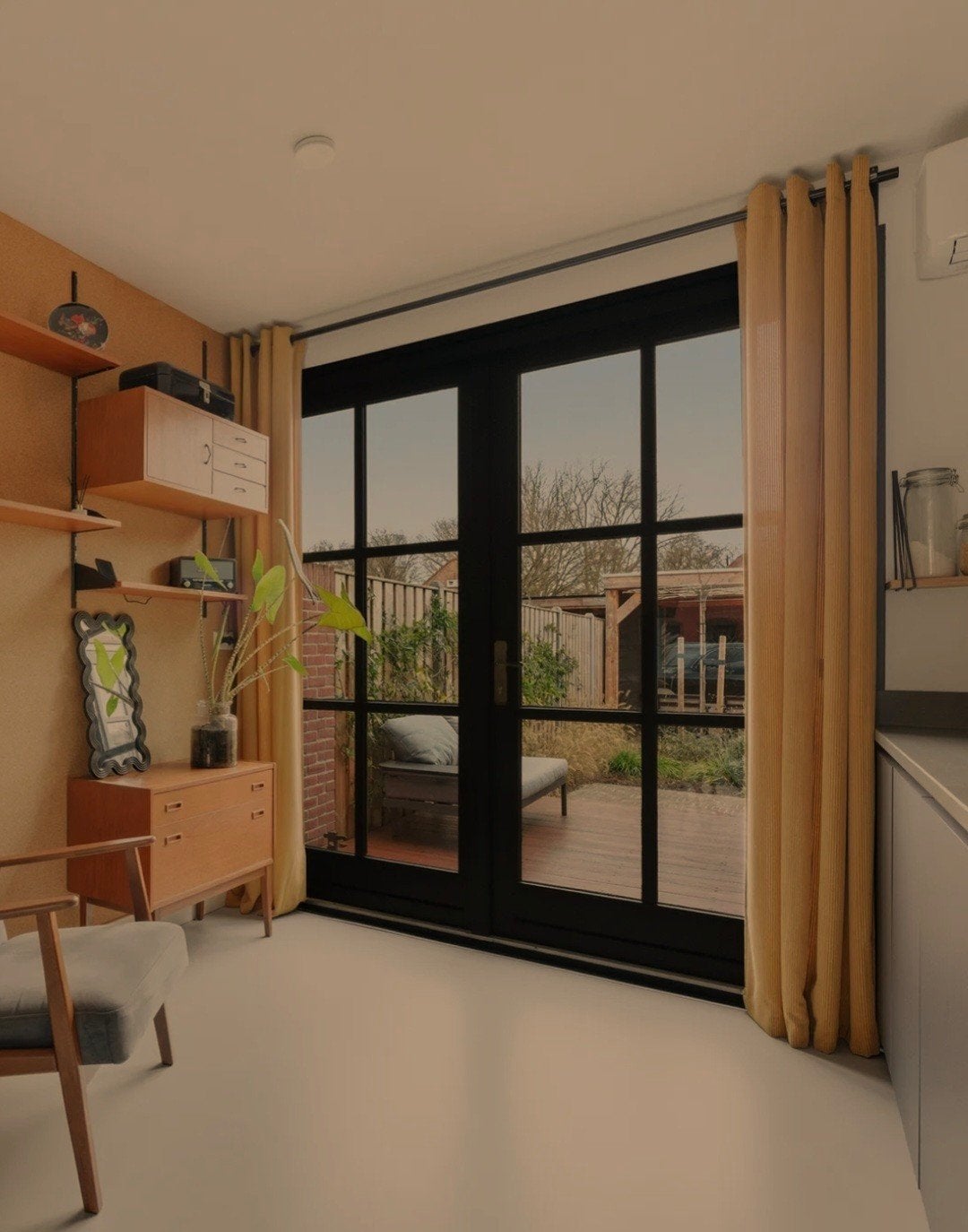 Gordijnen van MADE - Okergeel ribfluweel. 2 delen 140x254 cm, Huis en Inrichting, Overige merken, Fluweel, Geel, Ophalen of Verzenden