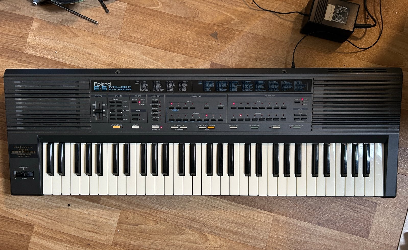 Roland E-5 Intelligent Synthesizer vintage 80’s-90’s sound!, Ophalen of Verzenden, Zo goed als nieuw, 61 toetsen, Roland