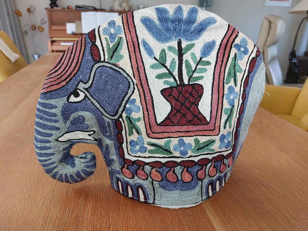 Theemuts olifant, Ophalen of Verzenden, Gebruikt, Blauw