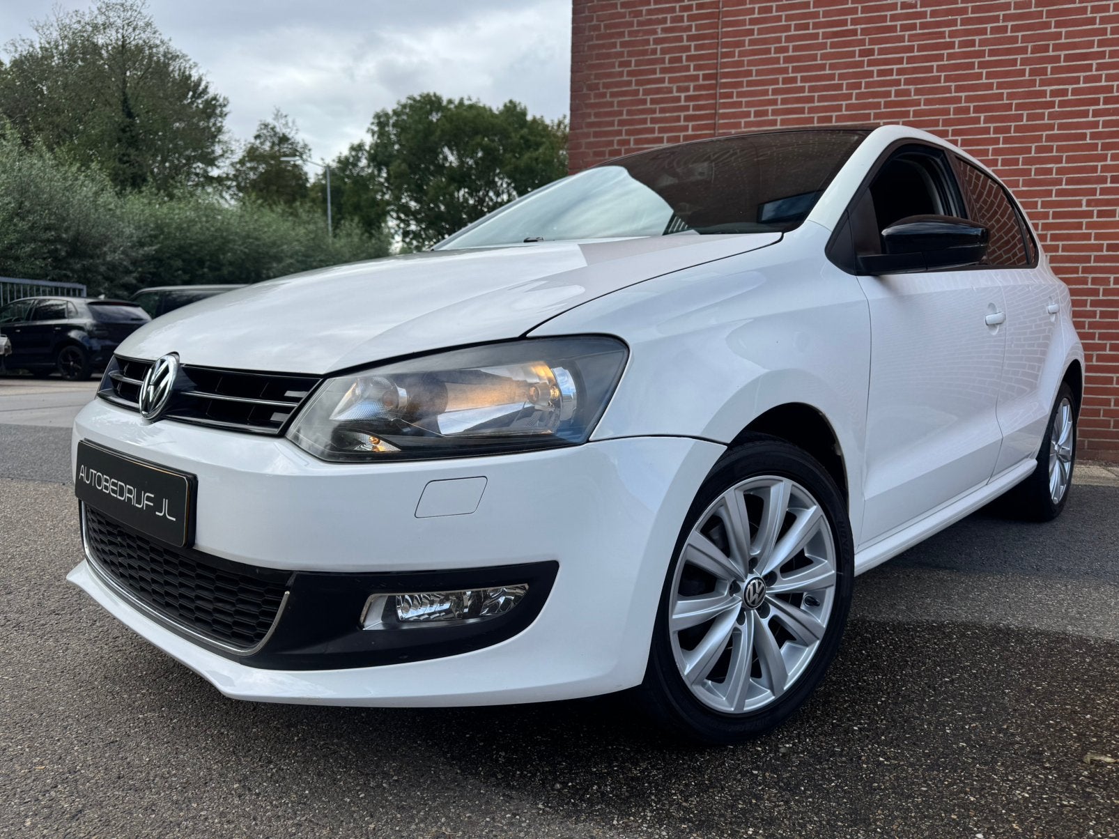 Vw Polo 1.4 16V Highline STYLE/ Airco/ Pano/ 5 drs/ Koopje !, Auto's, Voorwielaandrijving, 970 kg, Euro 6, Wit