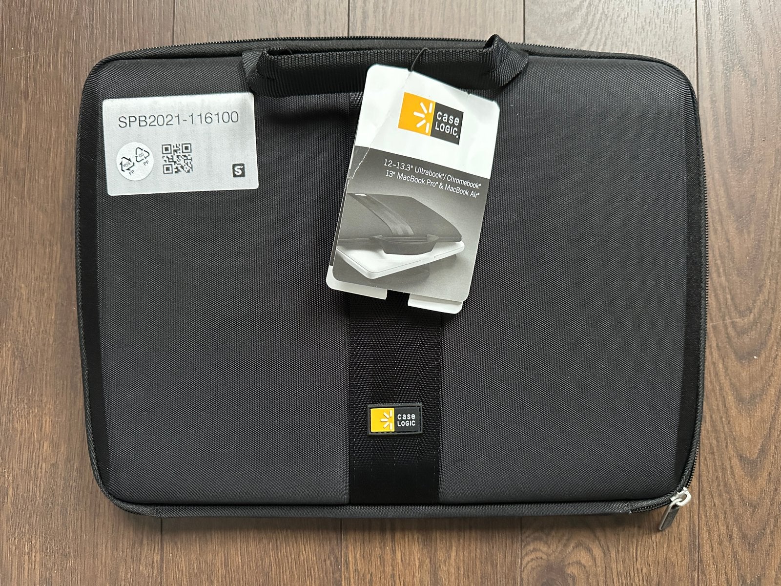 Case Logic laptop hoes 13’’ zwart, ongebruikt., Computers en Software, Nieuw, Ophalen of Verzenden, 13 inch, Laptophoes