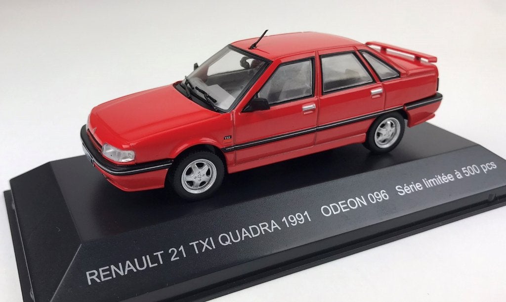Odeon 1:43 Renault 21 TXi  Quadra 1991 rood, limited 504 pcs