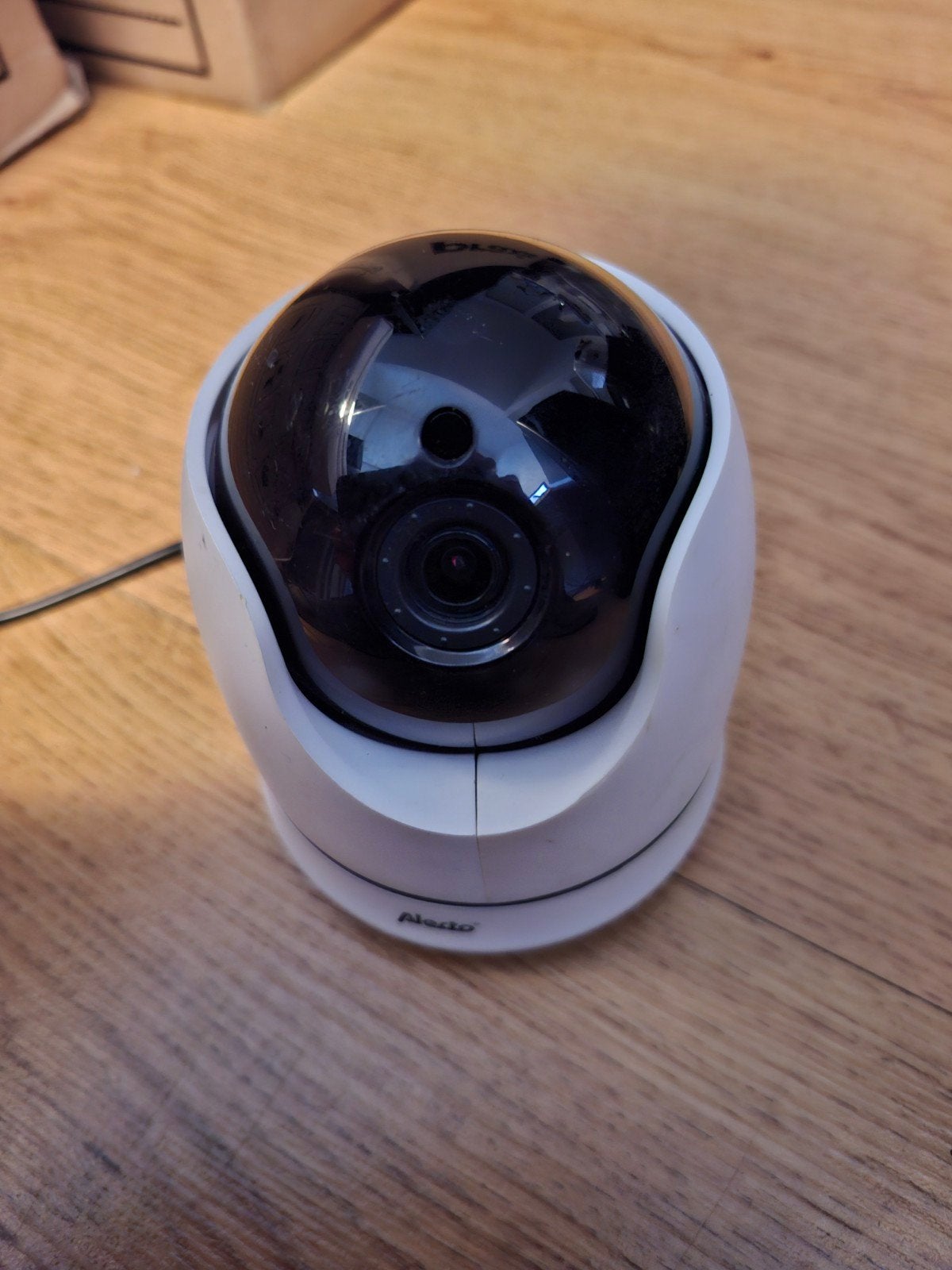 Alecto DVC-165IP Binnencamera met adapter, Ophalen of Verzenden