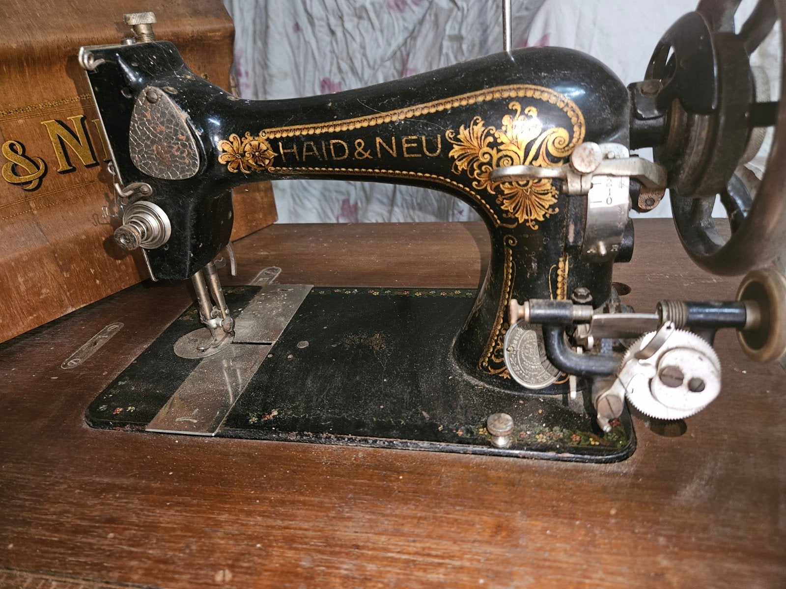 Antieke Haid & Neu Naaimachine met Houten Kast, Antiek en Kunst, Ophalen