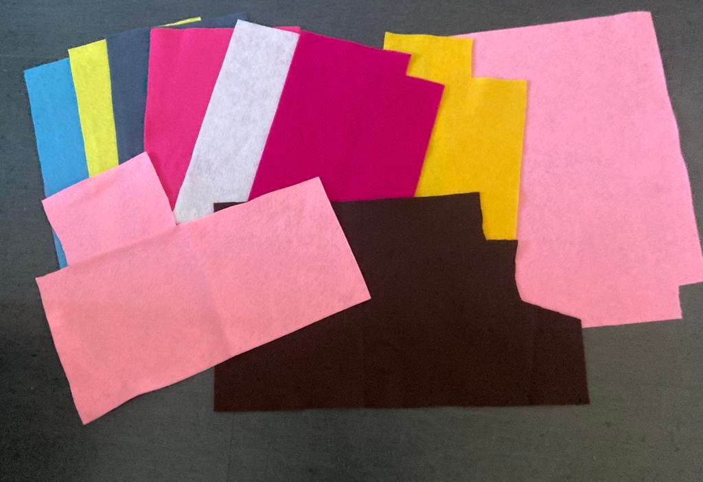 Partij vilt 10 lappen diverse kleuren hobbyvilt, Hobby en Vrije tijd, Vilt, Verzenden, Los Vilt