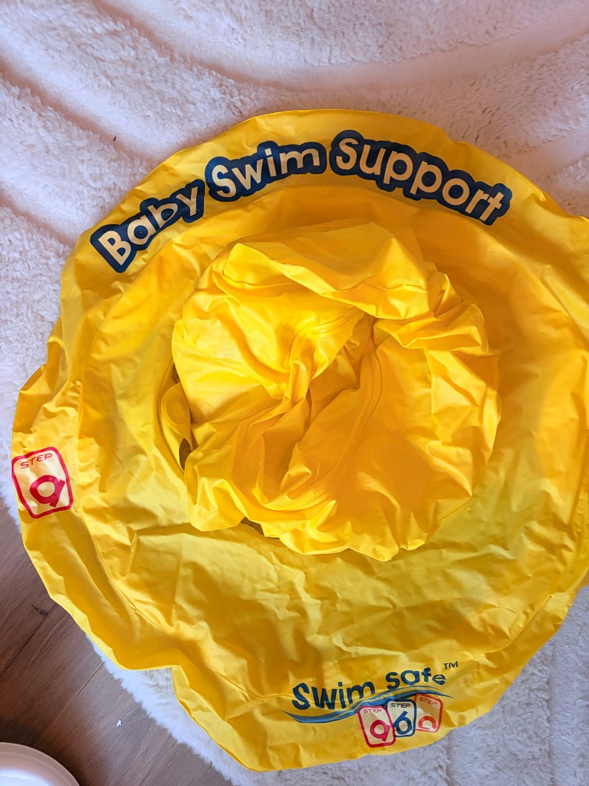 Zo goed als nieuw babyzwembandje - Swim Safe, Ophalen, Zo goed als nieuw