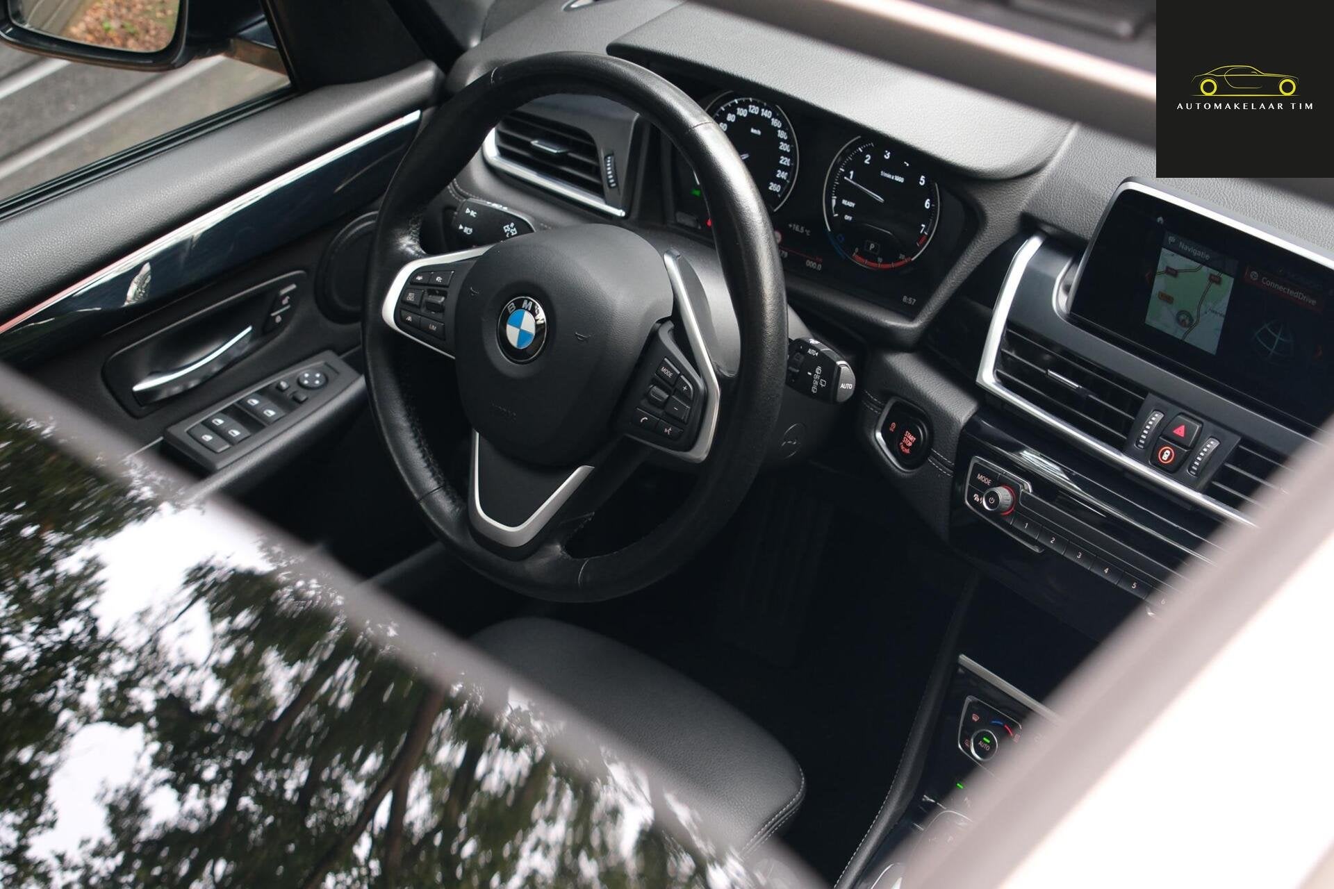 BMW 2-serie Active Tourer 220i High Executive Edition, Auto's, 1998 cc, Gebruikt, Euro 6, Leder en Stof