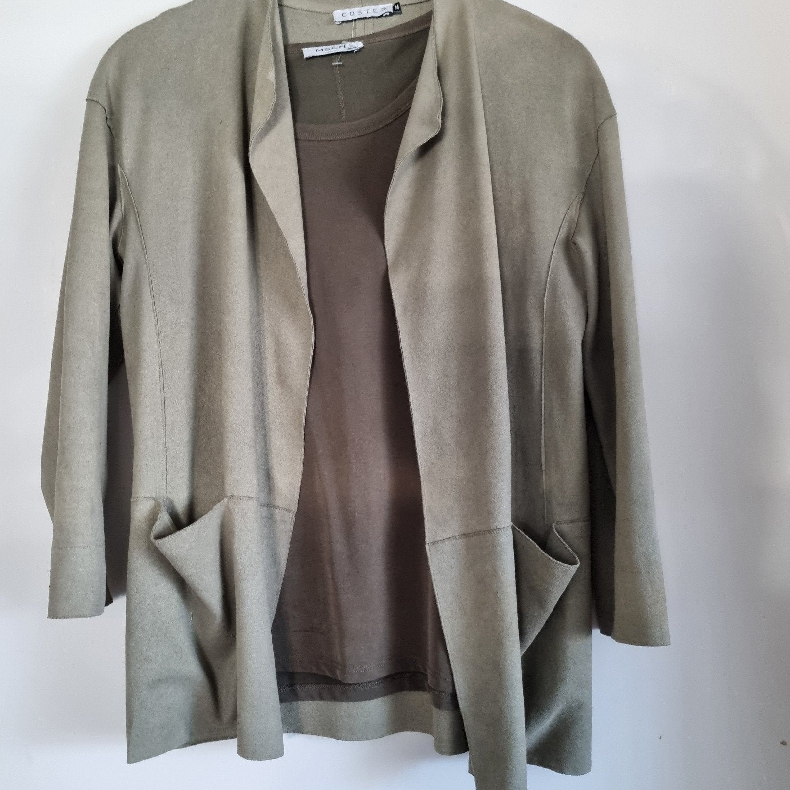 Stijlvol groen  suede jasje mt M, Maat 38/40 (M), Ophalen of Verzenden, Groen, Onbekend