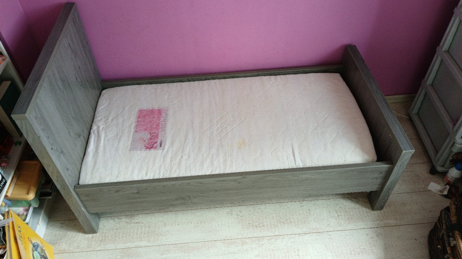 Ledikant Dover Grijs met Lattenbodem en Matras, Ophalen, Gebruikt, Ledikant
