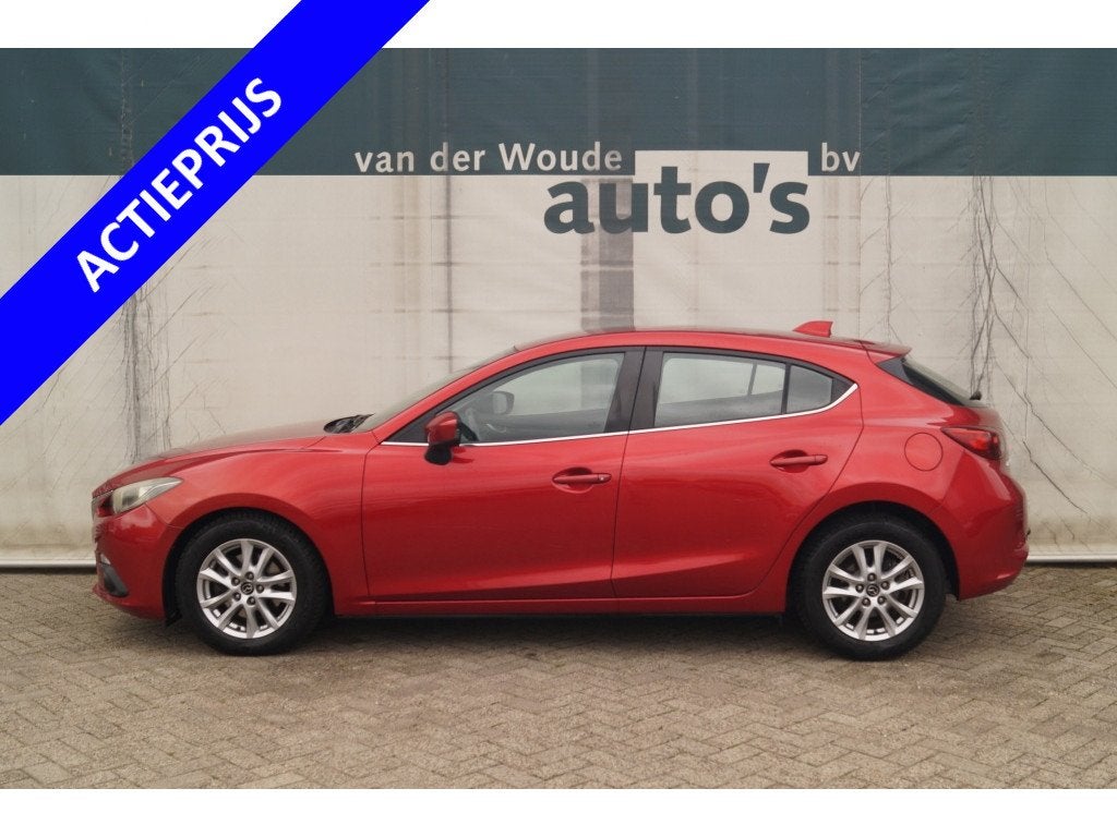 Mazda 3 2.0 120pk Skylease -NAVI-ECC-PDC-CAM-TREKHAAK-, Stof, Gebruikt, Automatische klimaatregeling, 4 cilinders