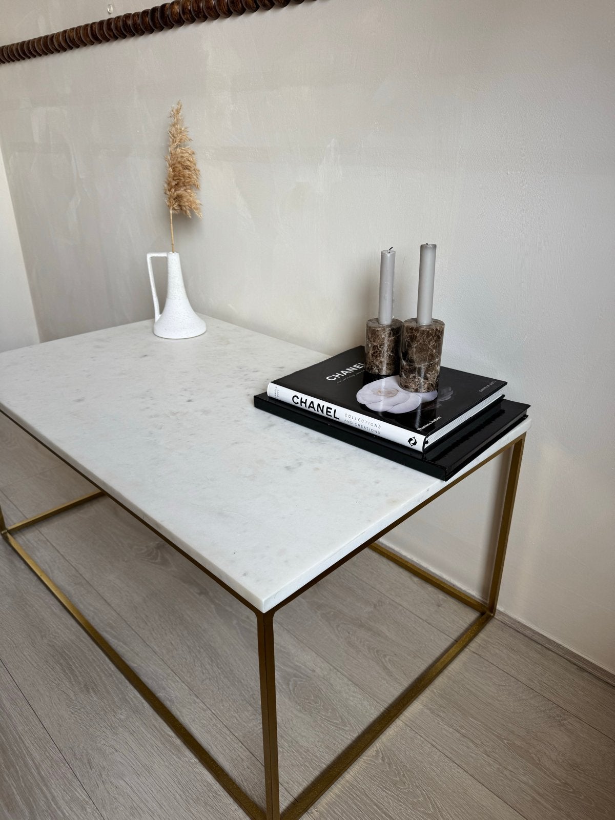 Salontafel met marmeren blad en goudkleurig onderstel, Ophalen, 50 tot 100 cm, 50 tot 100 cm, Zo goed als nieuw