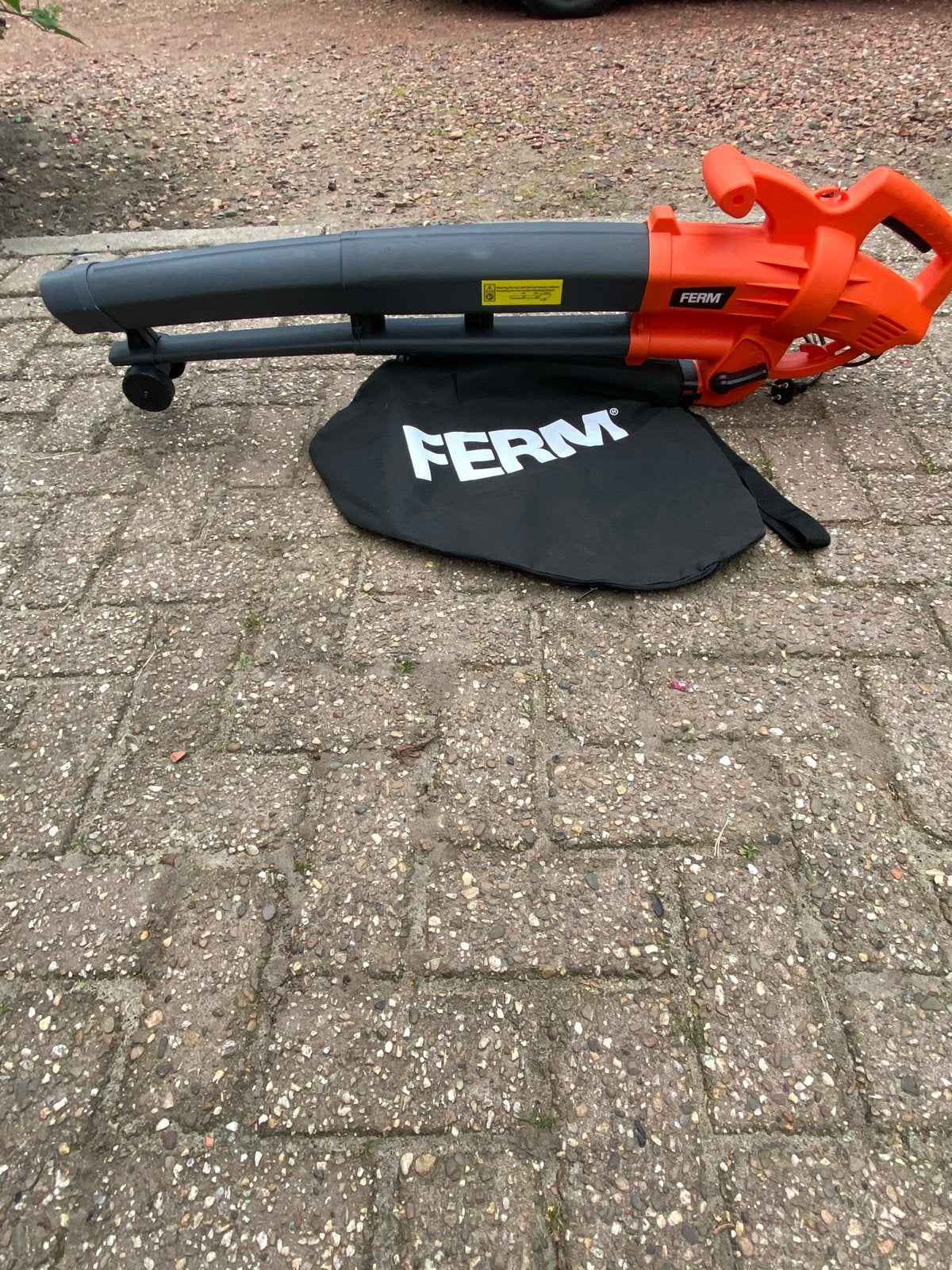 FERM Bladblazer/Bladzuiger met versnipperfunctie, Tuin en Terras, Ophalen, Handgedragen, Nieuw, Met opvangzak