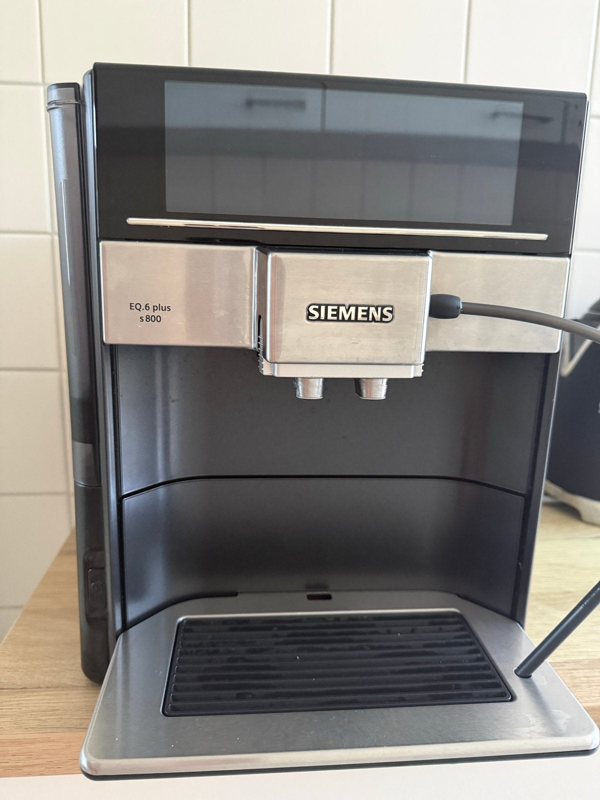 Siemens EQ.6 plus s800 volautomatische koffiemachine, Ophalen, Afneembaar waterreservoir, Gebruikt, 10 kopjes of meer