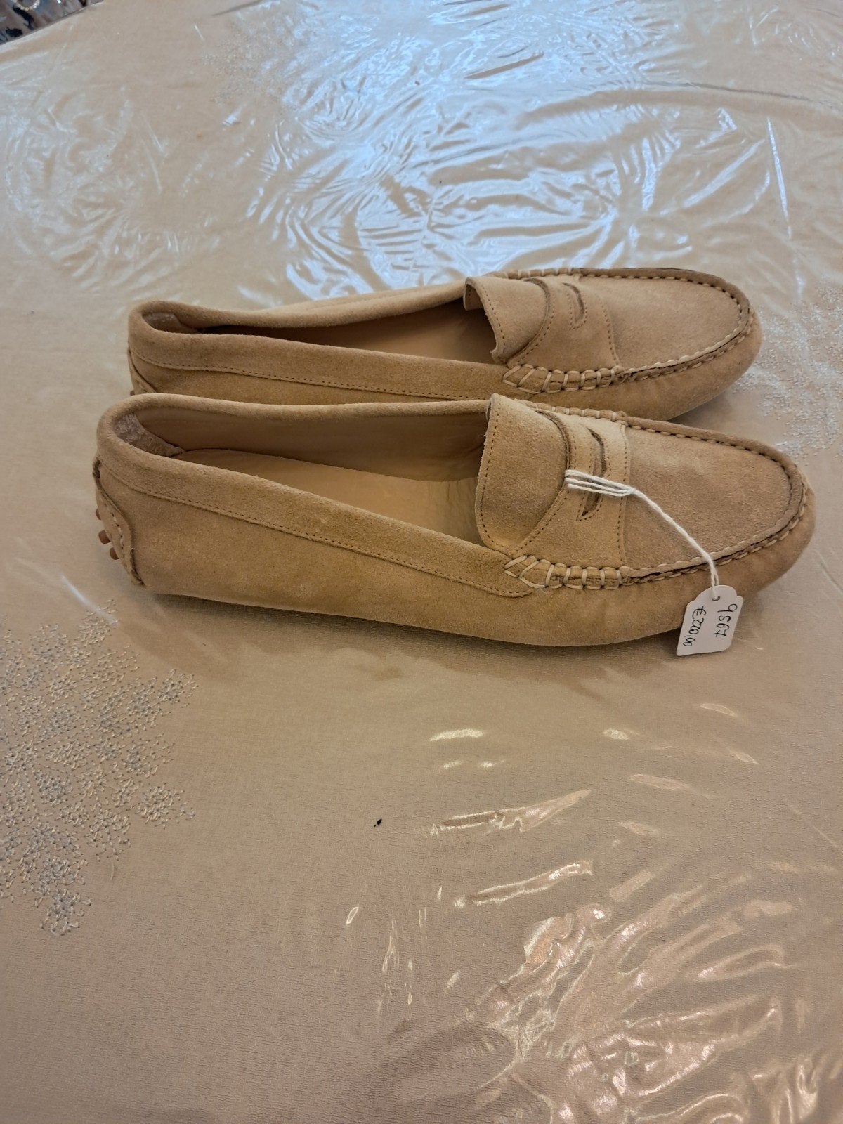 Katanya Instappers Maat 40 - Beige Suède, Kleding | Heren, Schoenen, Ophalen of Verzenden, Nieuw