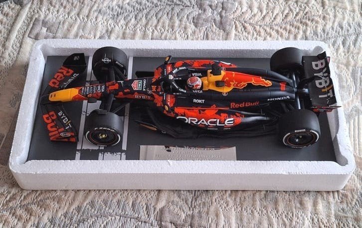 Max Verstappen 1:18 auto Silverstone 2024 Special Livery, Ophalen, Nieuw, Formule 1