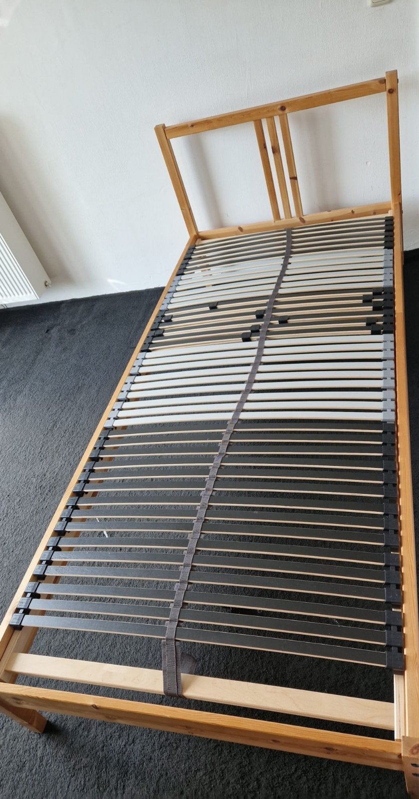 2x eenpersoonsbed ikea, Huis en Inrichting, Slaapkamer | Bedden, Zo goed als nieuw, Eenpersoons, 90 cm, Hout, Ophalen