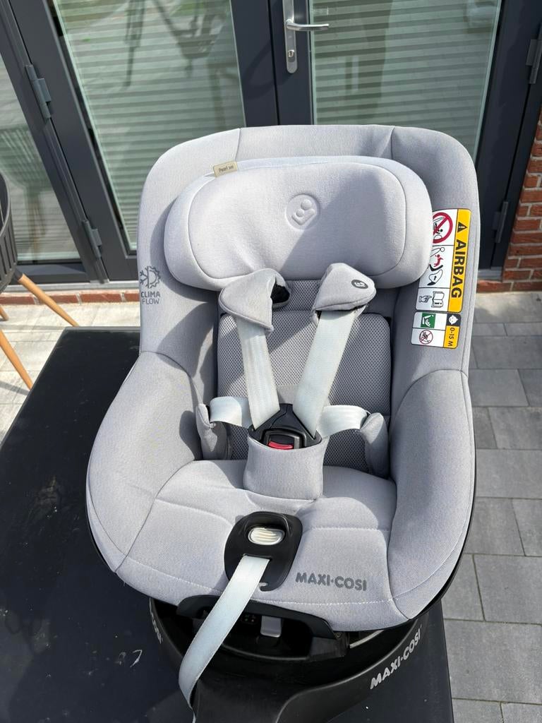 Maxi cosi pearl 360 met FamilyFix 360, Kinderen en Baby's, Autostoeltjes, Ophalen, Verstelbare rugleuning, 0 t/m 18 kg, Zo goed als nieuw