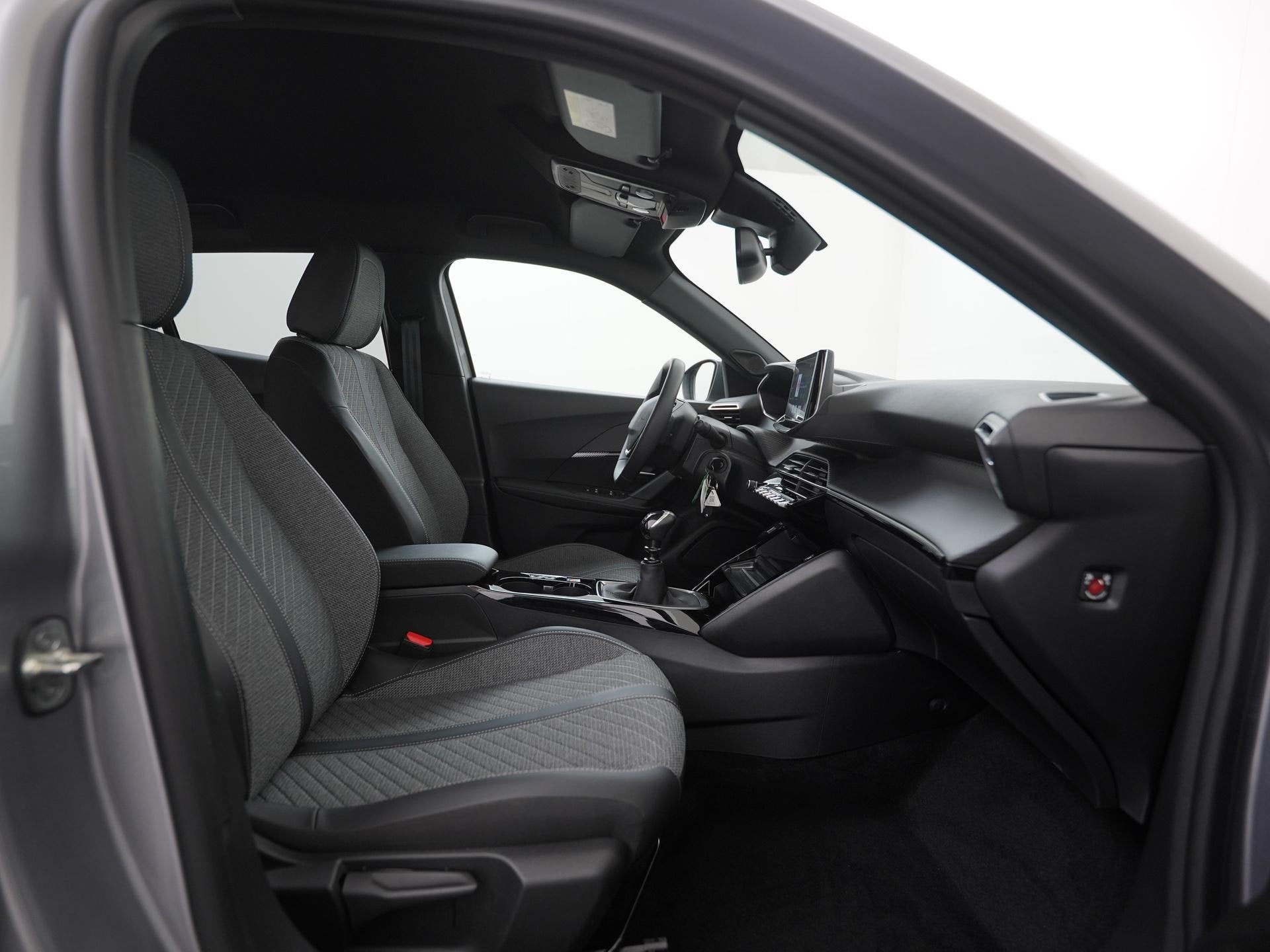 Peugeot 2008 1.2 PureTech 100 Allure | Digital Cockpit | Zon, Auto's, 101 pk, Gebruikt, Euro 6, 1199 cc