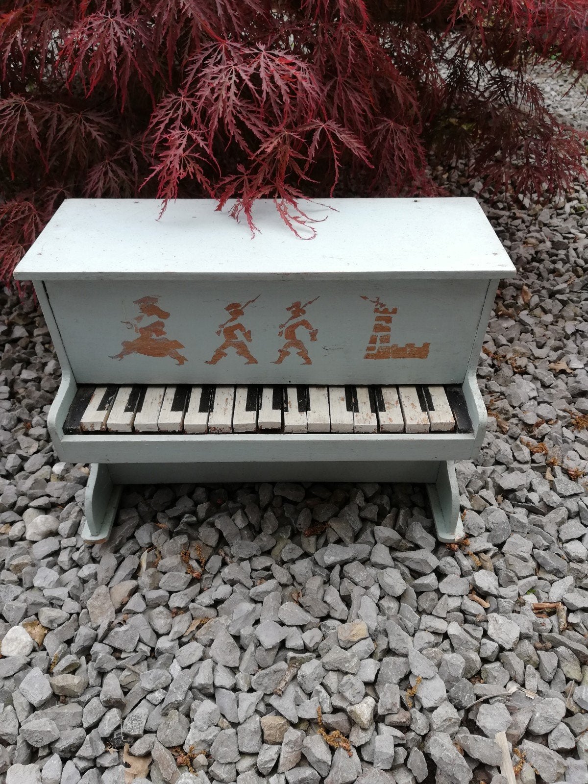 Oud piano, Ophalen