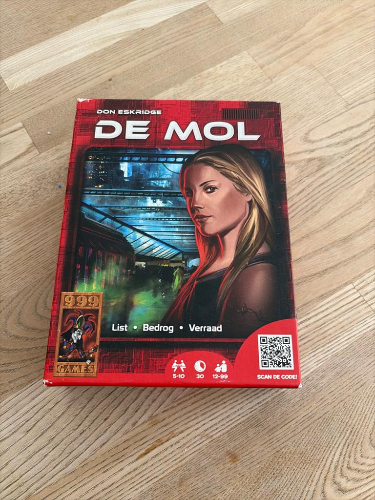 De Mol Bordspel - Don Eskridge - 999 Games, Vijf spelers of meer, Ophalen of Verzenden, Gebruikt