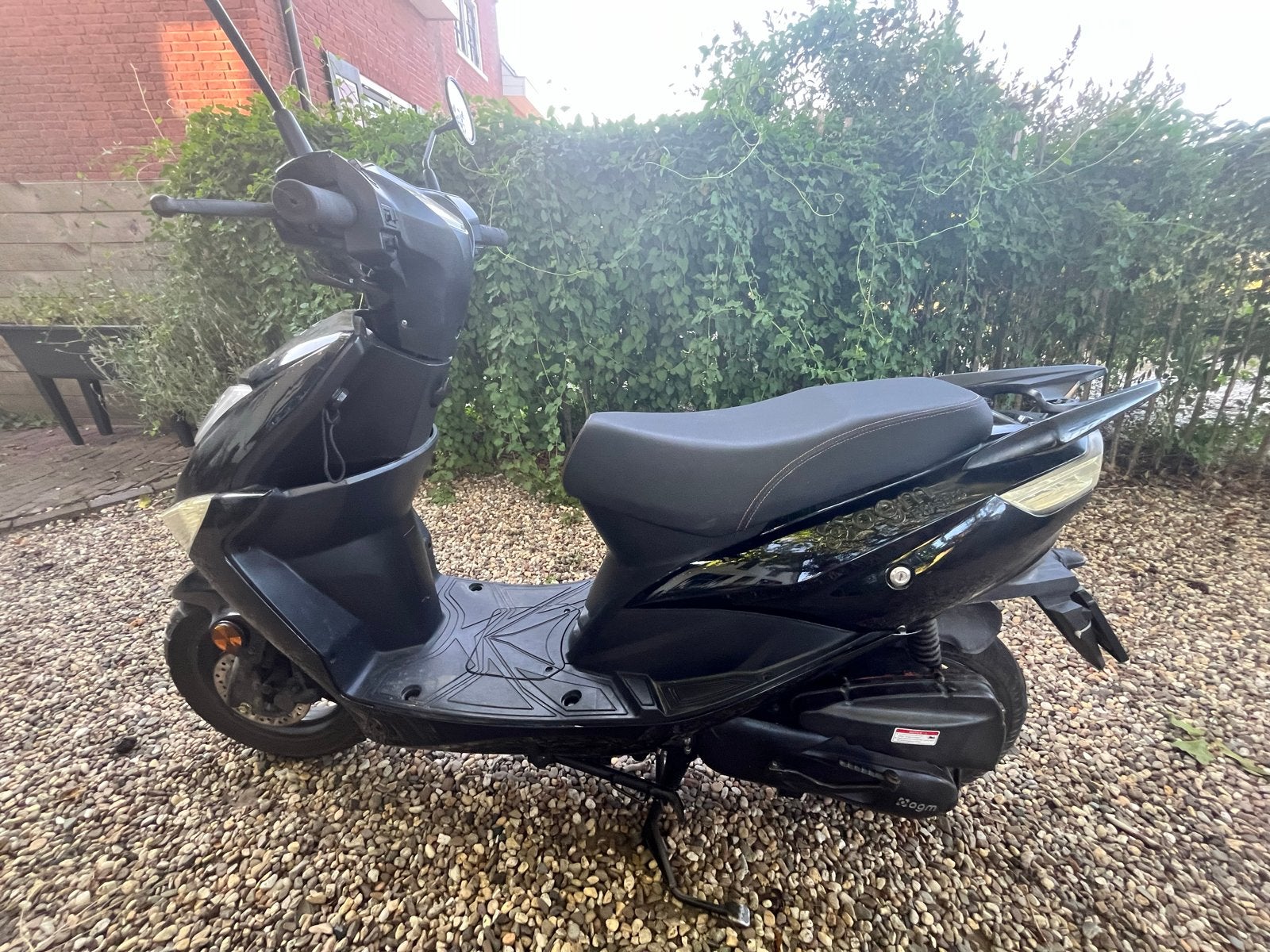 AGM BRASH50 Scooter Zwart - Goed Onderhouden, Gebruikt, Benzine, Ophalen, Overige merken