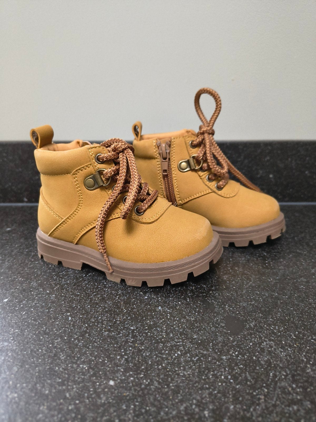 Veterboots maat 23, Kinderen en Baby's, Kinderkleding | Schoenen en Sokken, Jongen of Meisje, Schoenen, Nieuw, Ophalen of Verzenden
