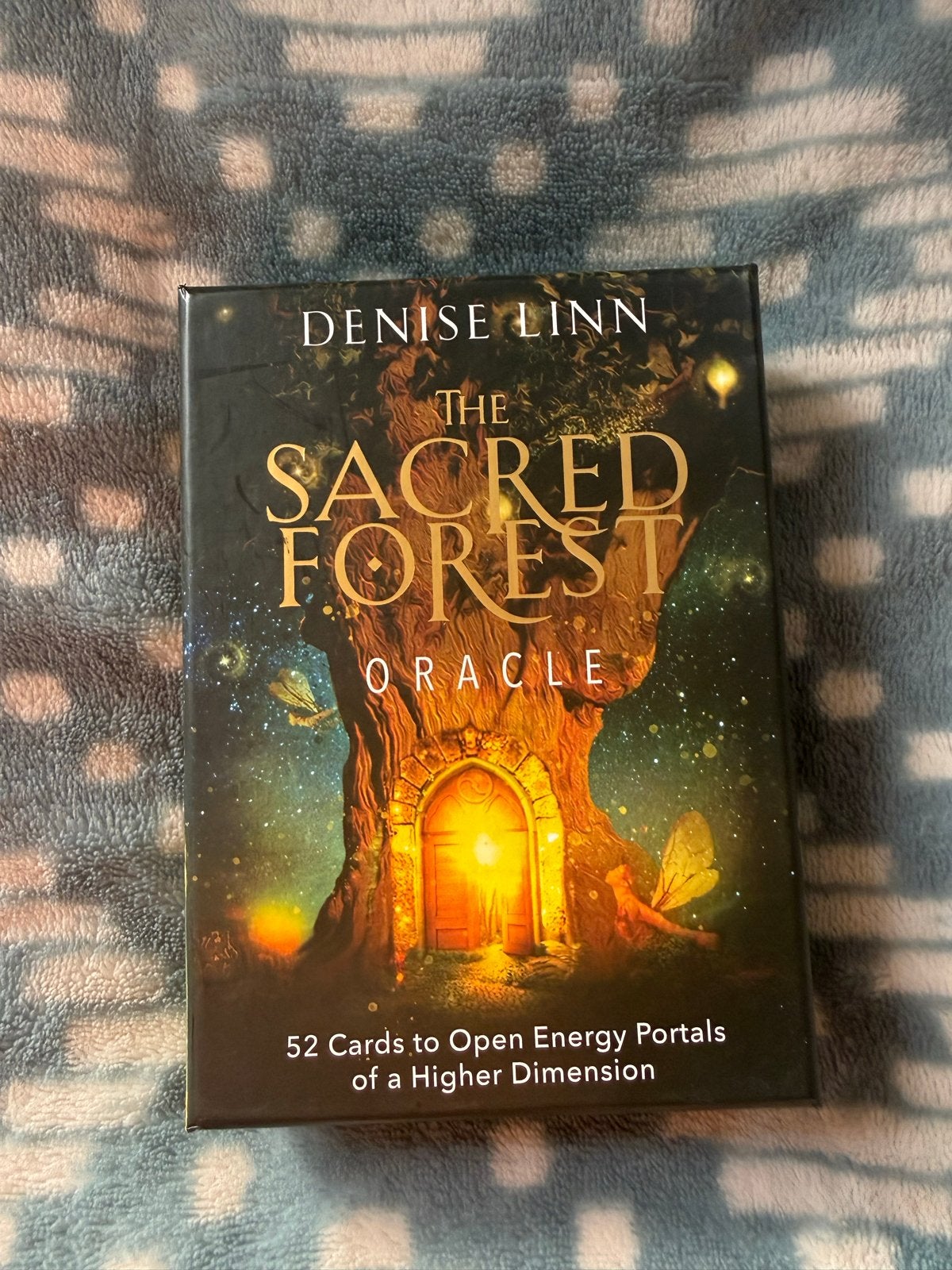 The Sacred Forest Oracle - Denise Linn, Boeken, Ophalen, Zo goed als nieuw, Tarot of Kaarten leggen, Overige typen