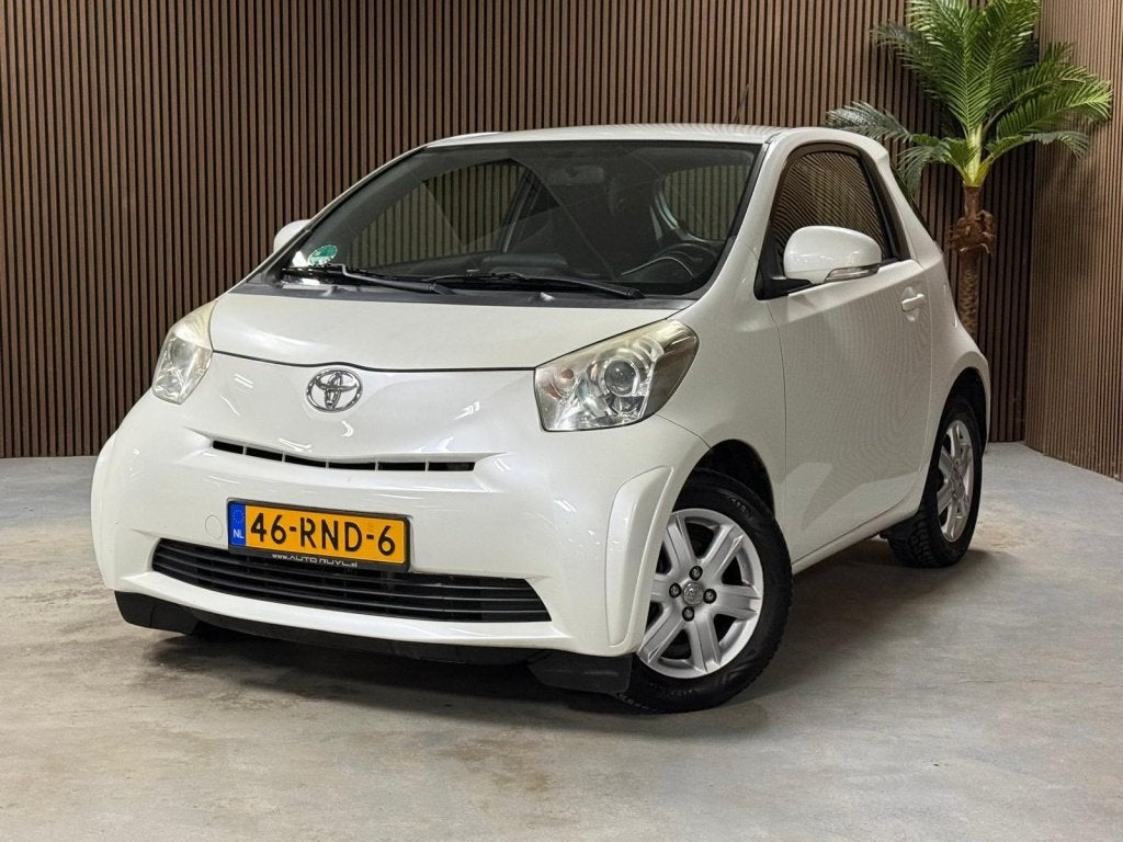 Toyota iQ 1.0 VVTi Comfort (bj 2009), Gebruikt, 4 stoelen, Bedrijf, Handgeschakeld