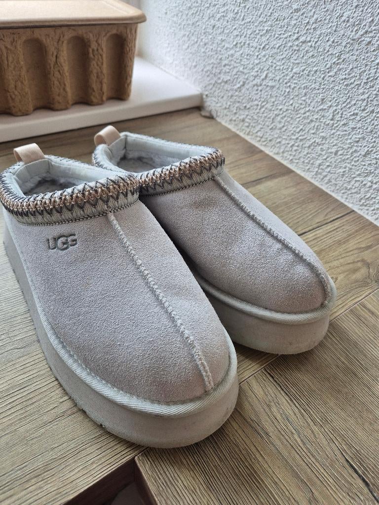 Zacht blauwe UGG tasman mt 40, UGG, Blauw, Instappers, Nieuw
