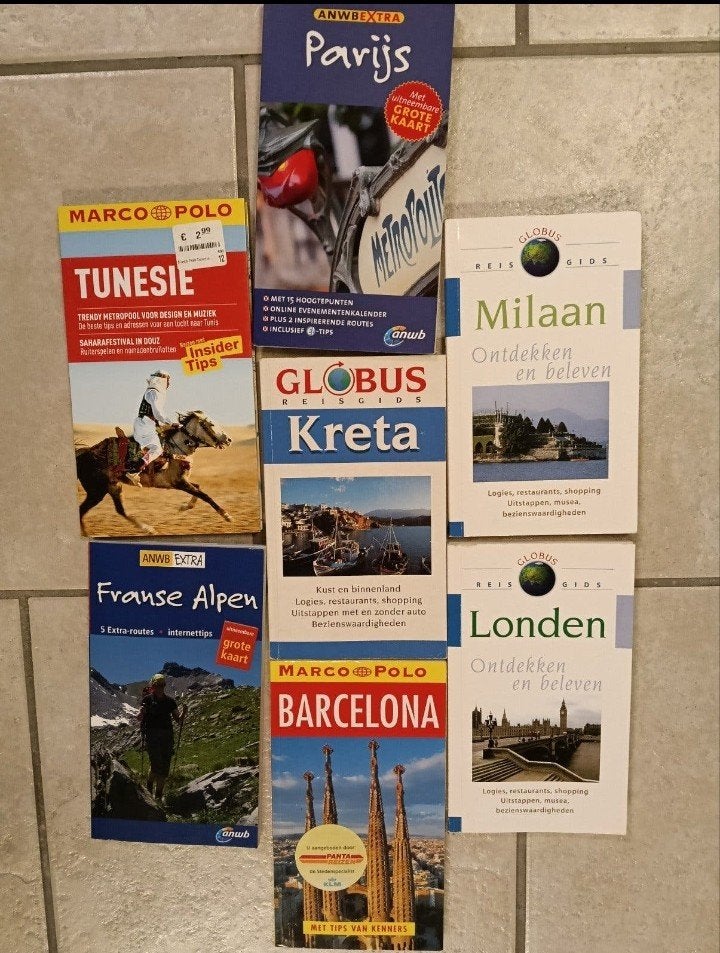 Reisgidsen collectie: Parijs, Tunesië, Kreta, Milaan, Londen, Europa, Ophalen of Verzenden, Reisgids of -boek, Gelezen