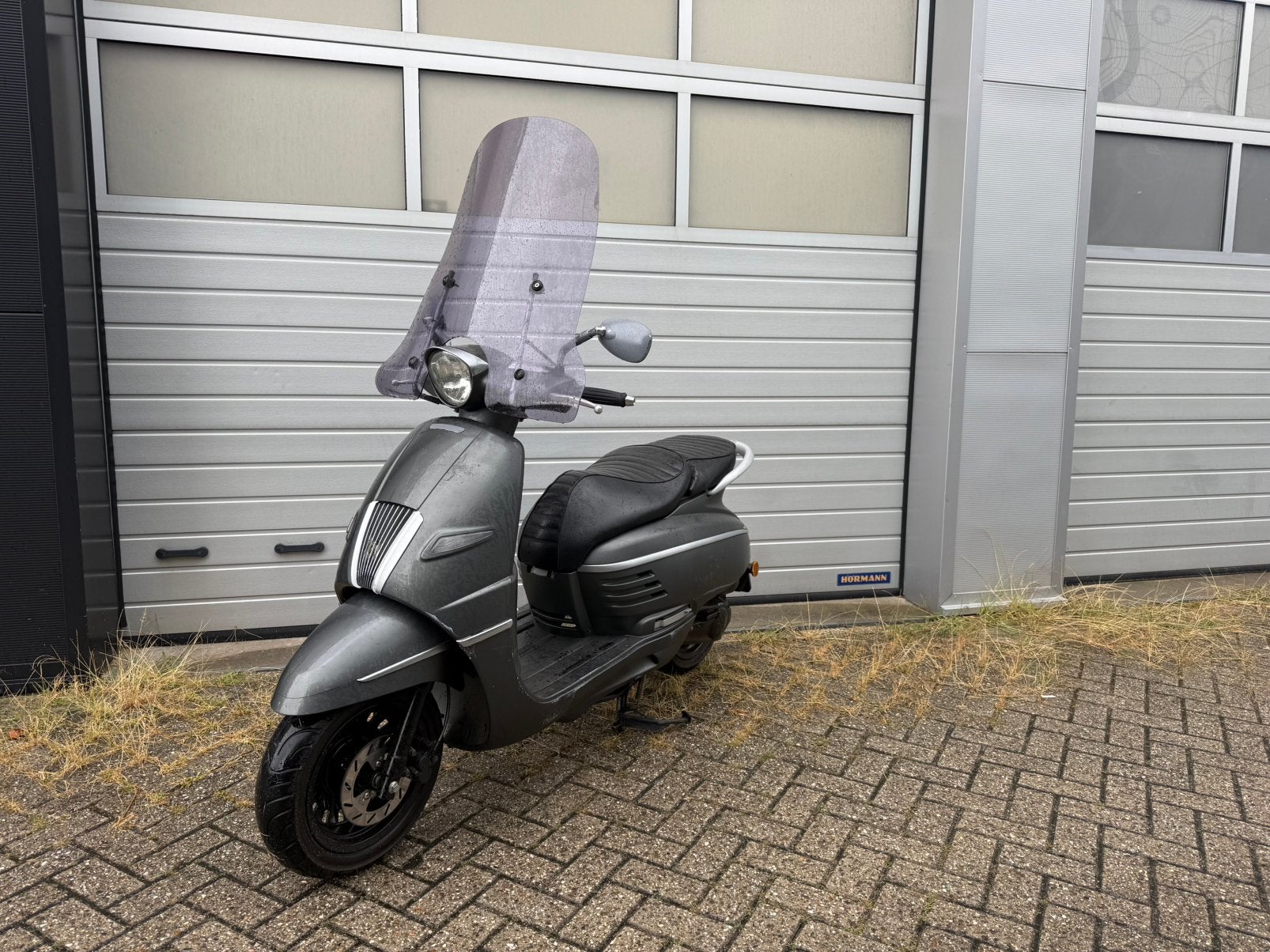 Peugeot Django te koop matt grijs metallic, Ophalen of Verzenden, Zo goed als nieuw, Benzine, Overige modellen