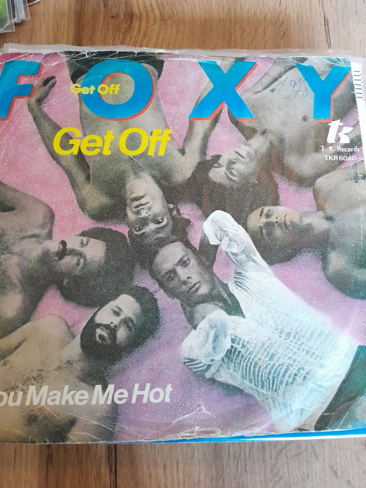 Foxy 7 inch get off, Ophalen of Verzenden, Zo goed als nieuw, Pop