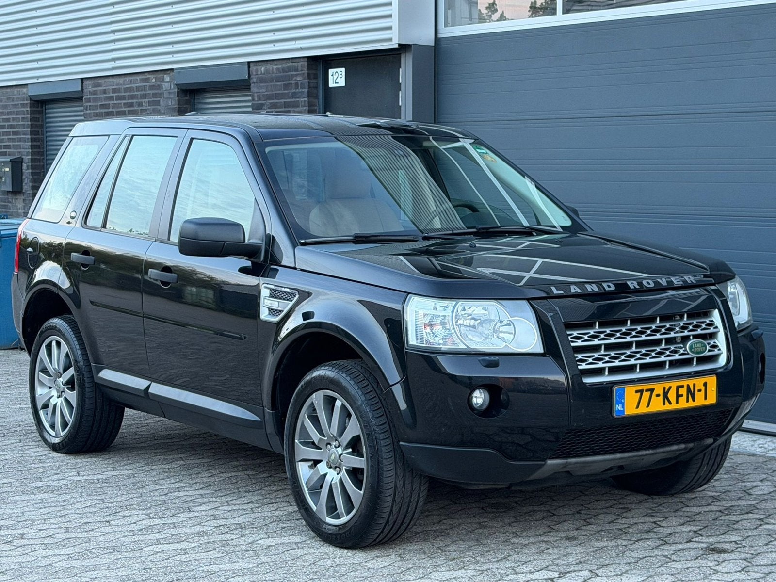 Land Rover Freelander 2.2 TD4 orgineel NL NAP, Beige, 4 cilinders, 2000 kg, Zwart