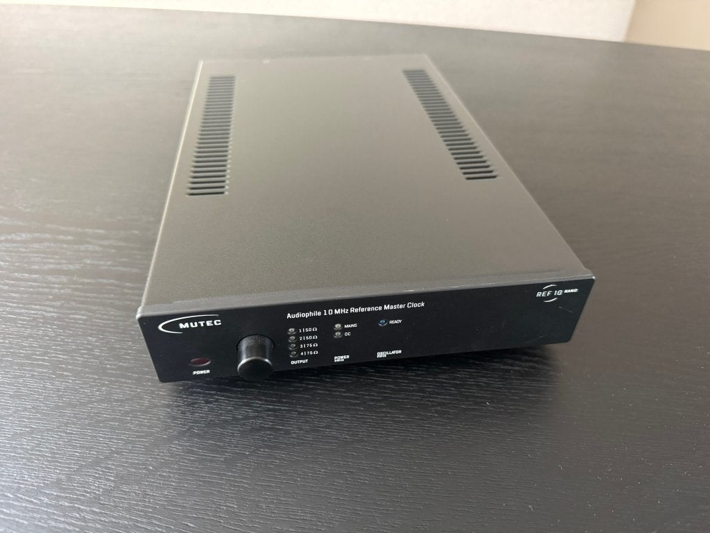 MUTEC REF10 NANO – 10 MHz Reference Master Clock, Ophalen of Verzenden, Zo goed als nieuw