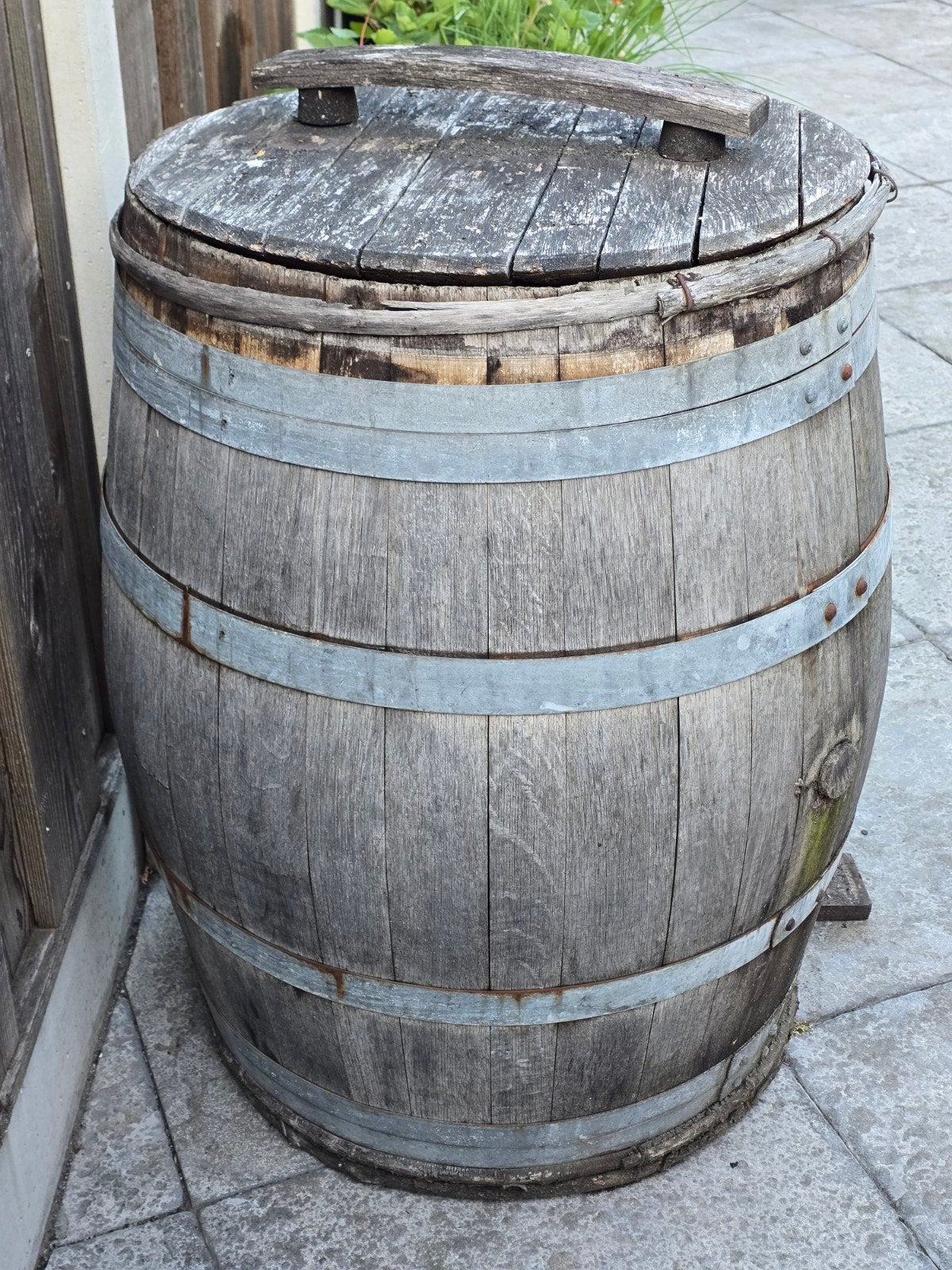 Decoratieve houten ton met deksel, Ophalen, Gebruikt