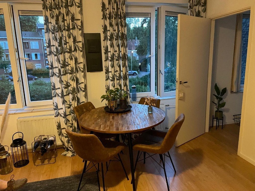 Ronde eettafel 120cm - Hout en metaal, Gebruikt, Modern, Industrieel, Rond, Vier personen