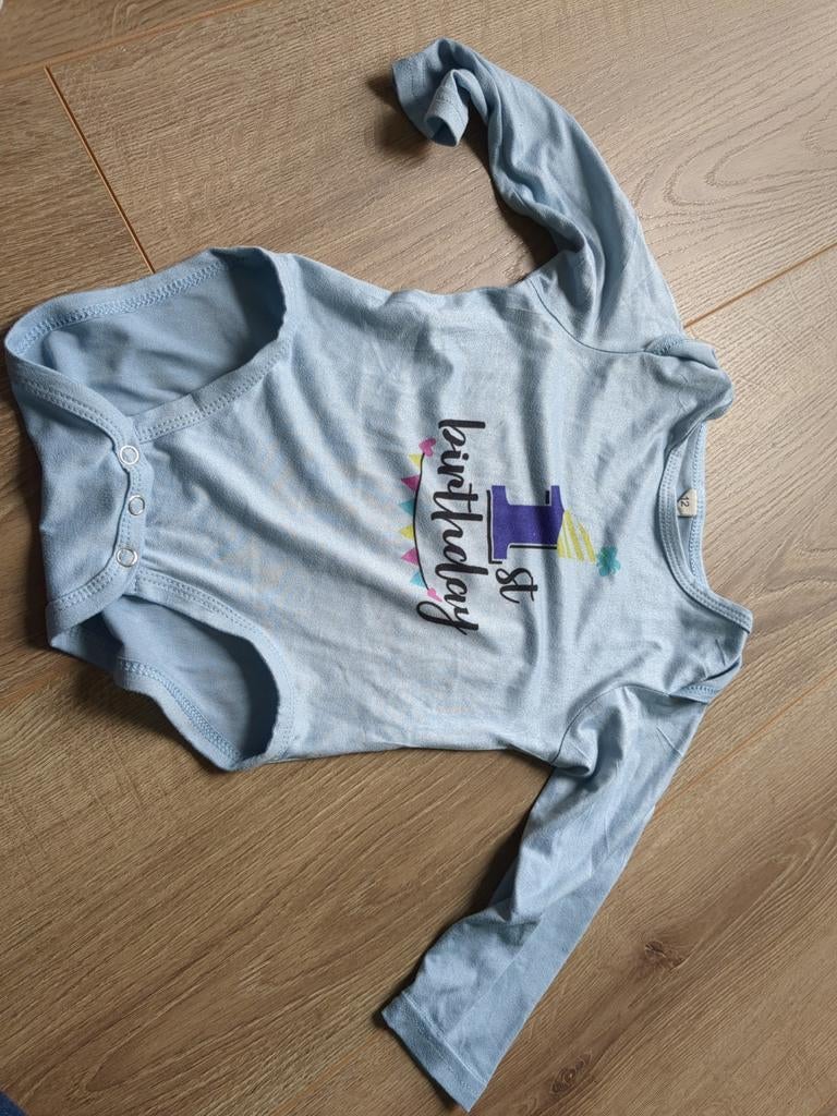 Romper 1e verjaardag, Kinderen en Baby's, Kinderkleding | Maat 98, Ophalen of Verzenden, Jongen of Meisje, Nacht- of Onderkleding