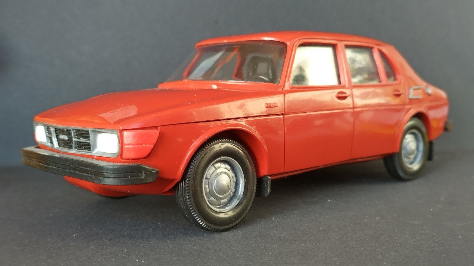 Saab 99 1:20 Stahlberg Pol, Hobby en Vrije tijd, Auto, Verzenden, ., Zo goed als nieuw