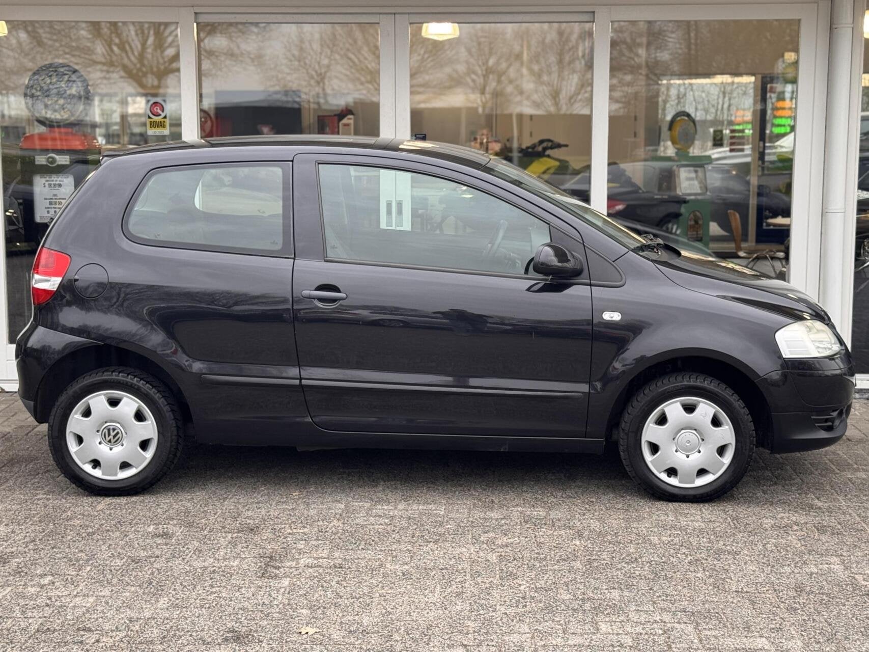 Volkswagen Fox 1.4i 75pk,Trendline uitv.,Airco,elek pakket,c, Auto's, Voorwielaandrijving, Zwart, 4 stoelen, Zwart