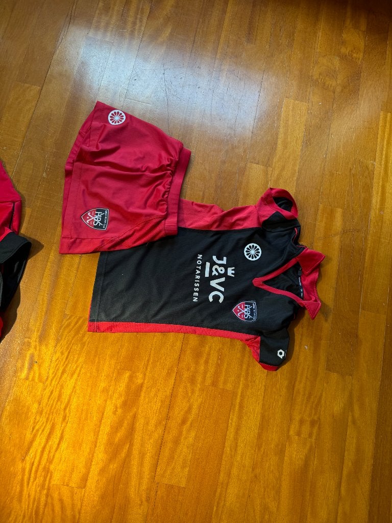 Hbs tenue, Ophalen, Zo goed als nieuw, Kleding