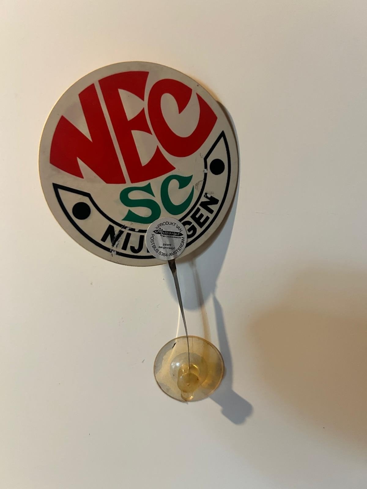 Vintage NEC SC Nijmegen raamsticker met zuignap, Ophalen of Verzenden, Gebruikt, Overige binnenlandse clubs, Poster, Plaatje of Sticker