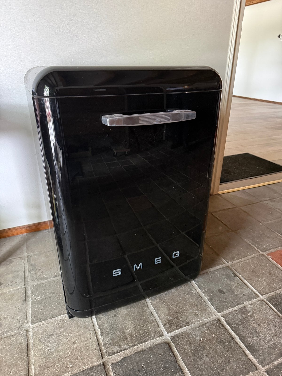 SMEG vrijstaande vaatwasser zwart – retro / 50’s style, Ophalen, Gebruikt, Minder dan 85 cm, 60 cm of meer