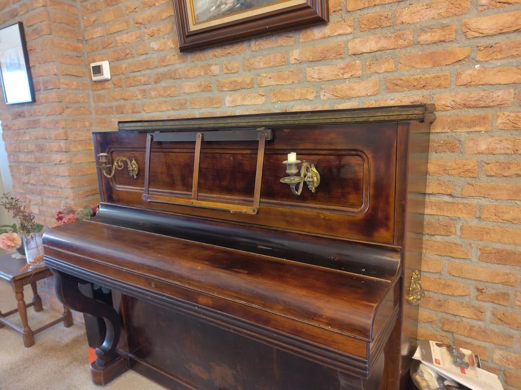 Oude piano, Muziek en Instrumenten, Piano's, Ophalen, Gebruikt, Overige kleuren