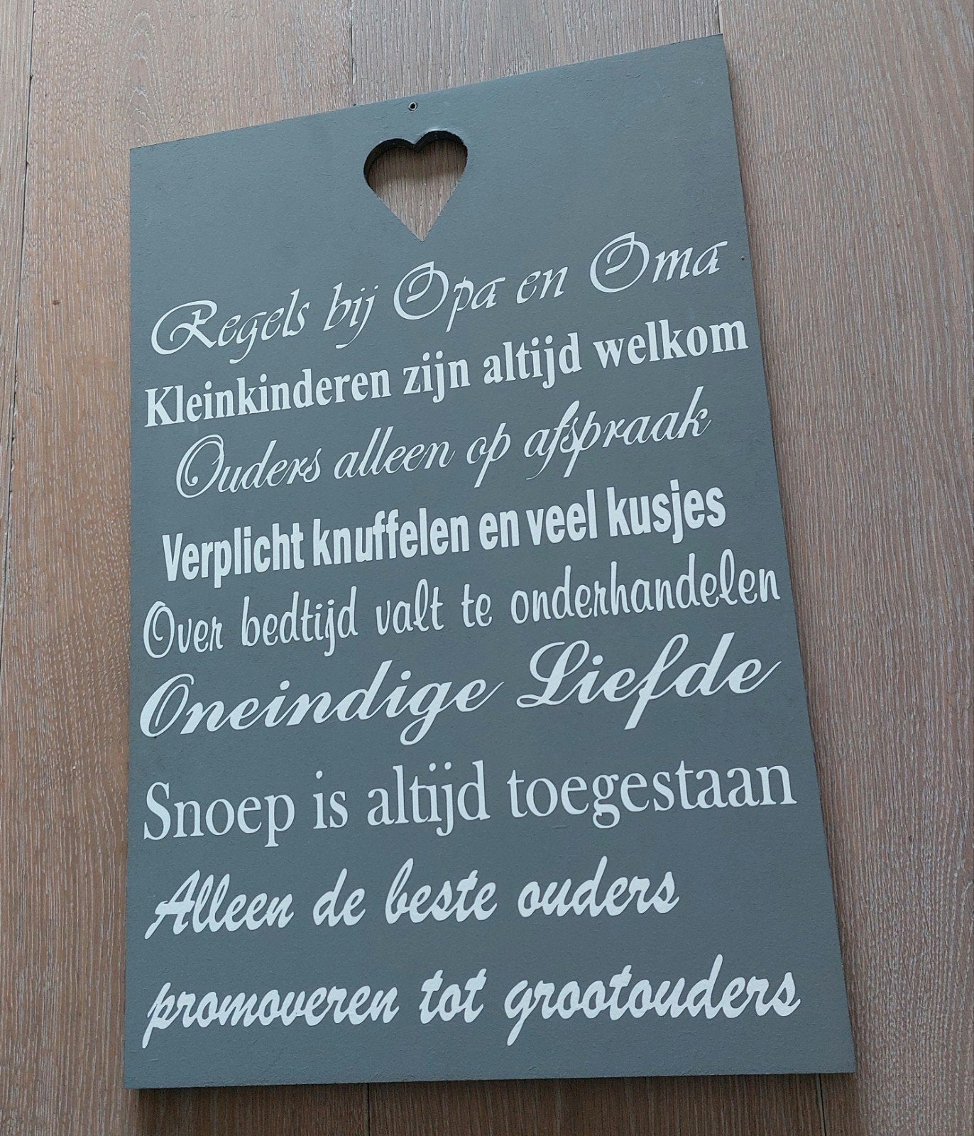 Te Koop Nw Houten Bord Regels bij Opa en Oma nu  10.00 Weesp, Ophalen, Nieuw