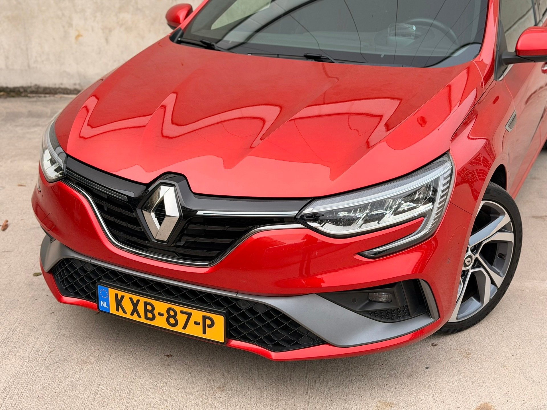 Renault Mégane 1.6 E-Tech R.S. Line 18'' Virtual HUD Camera, Dealer onderhouden, Gebruikt, 4 cilinders, 1505 kg