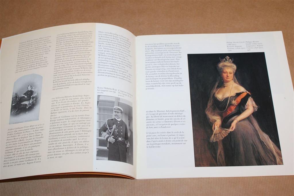 Huis Doorn — Een Kasteel met Keizerlijke Allure, Ophalen of Verzenden, Zo goed als nieuw
