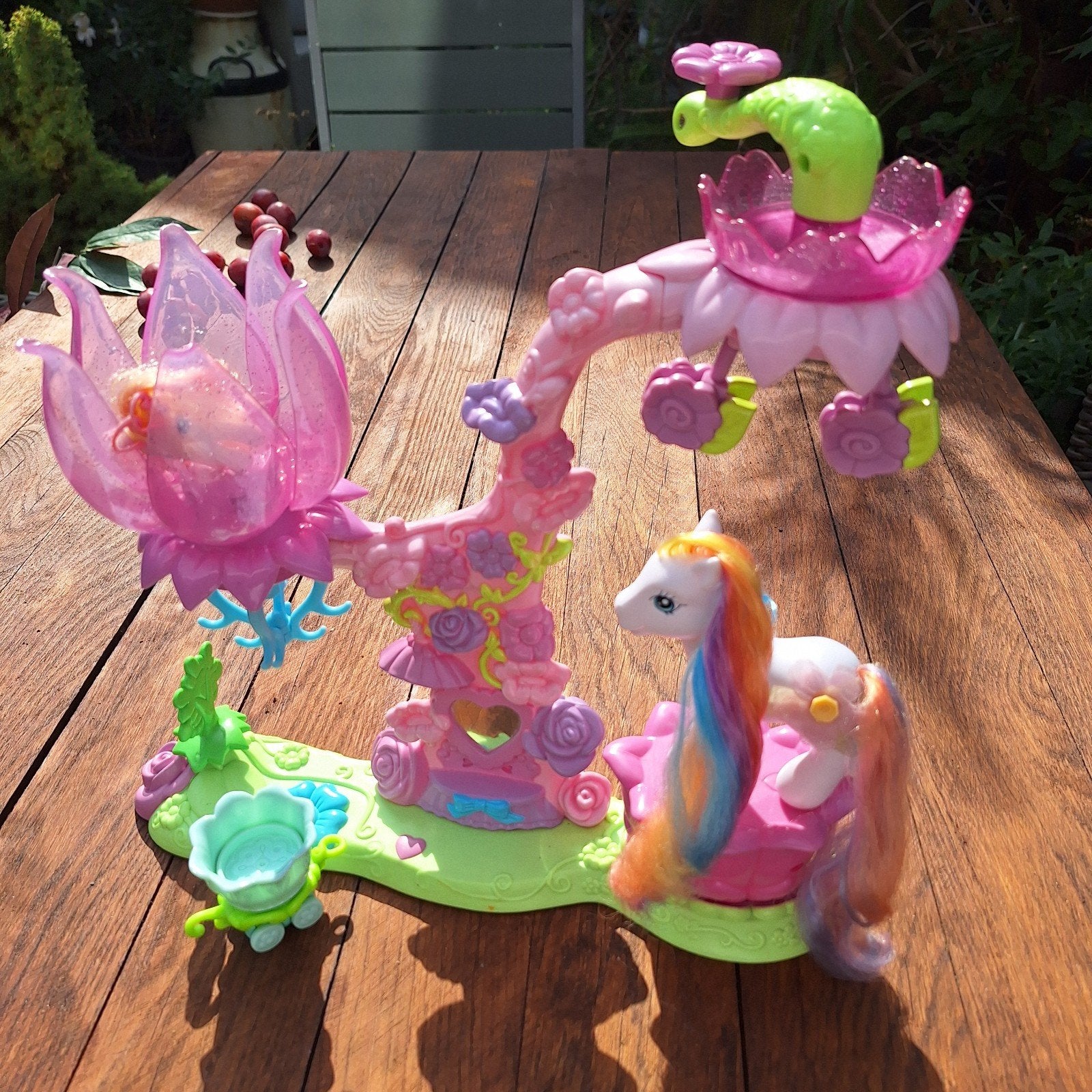 My Little Pony Speelset met Bloemen en Pony's, Ophalen of Verzenden, Zo goed als nieuw