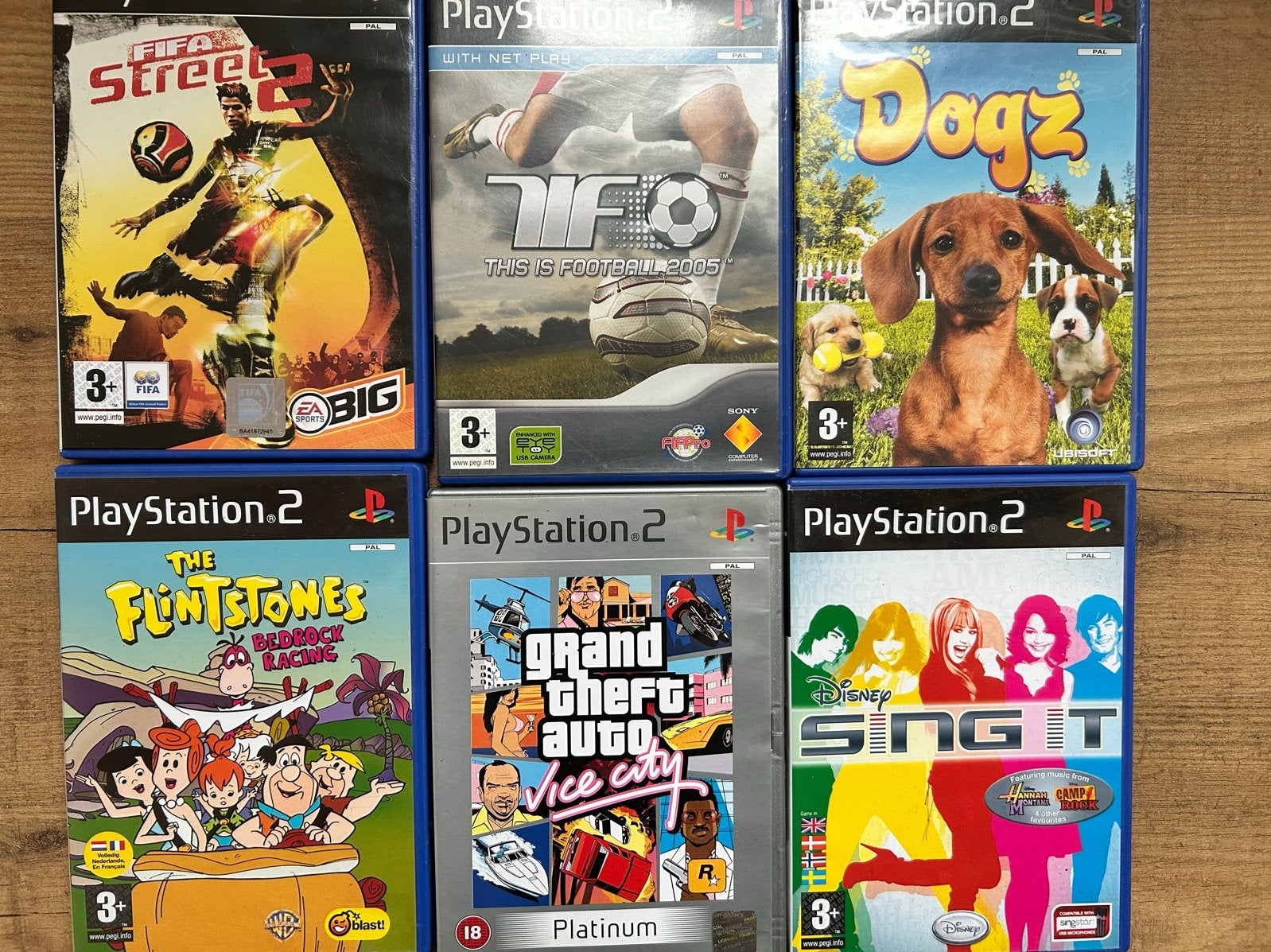 PlayStation 2 Spellen Bundel: FIFA, GTA, Flintstones, Dogz,, Gebruikt, Vanaf 18 jaar, Overige genres, Eén computer